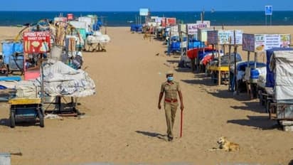 மெரினாவை போராட்ட களமாக்க பயங்கர திட்டம்.. ஏராளமான போலீசார் குவிப்பு.. 4 மாணவர்கள் அதிரடி கைது.