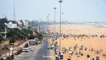 திமுக ஆட்சியில் மெரினா புரட்சி 2.0 ? மாணவர்களை தடுக்க சர்வீஸ் சாலைகள் மூடல்..!