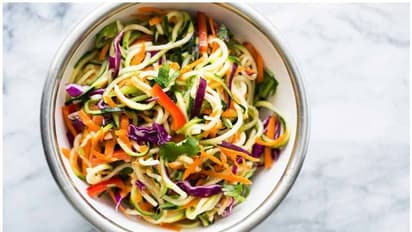 വെജിറ്റബിള് സാലഡ് ഇങ്ങനെ ഒന്ന് ഉണ്ടാക്കി നോക്കൂ....