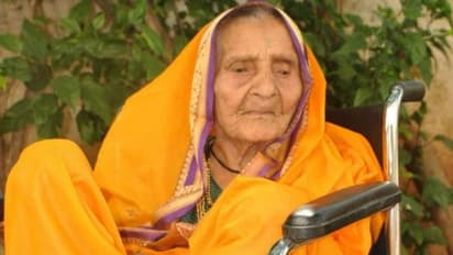गजब: 105 साल की दादी के हौसले के आगे मौत भी हारी, डॉक्टर बोले-अम्मा का जज्बा देखकर हम भी हैरान