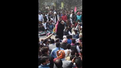 কৃষক দিবসে মধ্যাহ্নভোজ বাতিল অন্নদাতাদের, ২৮ দিন পরেও একই দাবি আন্দোলকারীদের