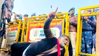 PM Modi to meet farmers from 6 states on December 25