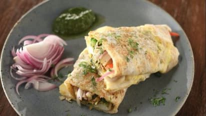 అర్థరాత్రి వచ్చి చికెన్ రోల్ కావాలని హంగామా.. లేదన్నందుకు హోటల్ కు నిప్పు పెట్టి దారుణం.