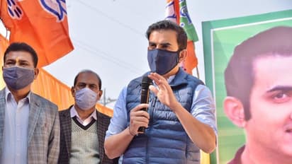 ಗೌತಮ್ ಗಂಭೀರ್ ಕ್ಯಾಂಟೀನ್ ಆರಂಭ; ಬಡವರಿಗೆ 1 ರೂಪಾಯಿಗೆ ಊಟ!