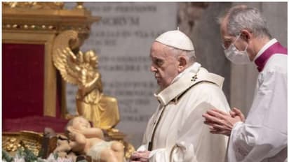 തിരുപ്പിറവി ആഘോഷങ്ങളിൽ ലോകം; പാവപ്പെട്ടവര്ക്കുനേരെ കണ്ണടക്കരുതെന്ന് ഫ്രാൻസിസ് മാര്പ്പാപ്പ