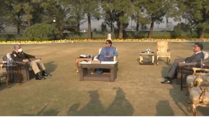 ভারত-বিরোধী ছক কষতে ব্যস্ত পাকিস্তান, কী নিয়ে সেনা প্রধানের সঙ্গে বৈঠক করলেন ইমরান