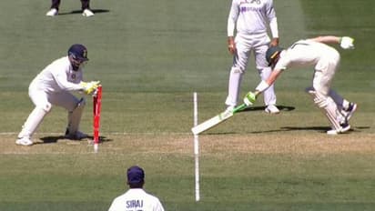 టిమ్ పైన్ రనౌట్పై వివాదం... ఆసీస్కి అనుకూలంగా నిర్ణయం... షేన్ వార్న్ కూడా షాక్...