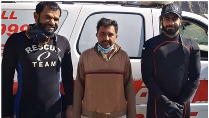 ഡാമില് കളഞ്ഞുപോയ പഴ്സ് ഉള്പ്പെടെയുള്ള സാധനങ്ങള് കണ്ടെത്തി തിരിച്ചേല്പ്പിച്ച് ദുബൈ പൊലീസ്