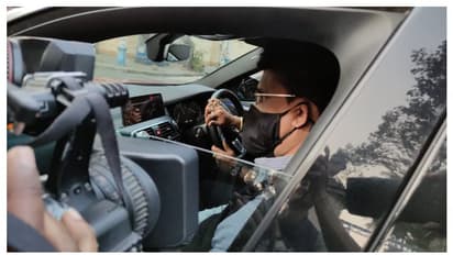 ಪಶ್ಚಿಮ ಬಂಗಾಳದಲ್ಲಿ ಕ್ಷಿಪ್ರ ಬೆಳವಣಿಗೆ; ರಾಜ್ಯಪಾಲರ ಭೇಟಿ ಮಾಡಿದ ಸೌರವ್ ಗಂಗೂಲಿ!