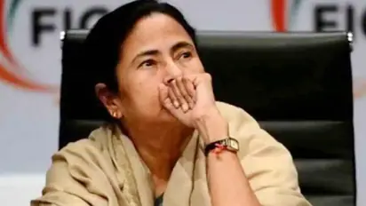 কেন সারদা-কাণ্ডে সিবিআই-এর নিশানায় মমতা, সারদা-তৃণমূল যোগ কোথায়
