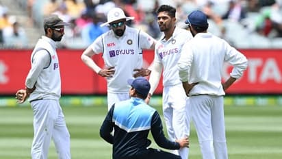 ഇന്ത്യക്ക് വീണ്ടും പരിക്കിന്‍റെ പരീക്ഷ; ഉമേഷ് യാദവ് ഡ്രസിംഗ് റൂമിലേക്ക് മടങ്ങി