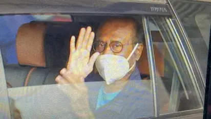 Rajinikanth won't start political party, asks fans to forgive him
