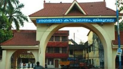 തിരുവല്ല സീറ്റ് ഏറ്റെടുക്കാൻ കോണ്ഗ്രസ്: സ്ഥാനാര്ത്ഥിയാവാൻ പി.ജെ.കുര്യനടക്കം വമ്പൻമാര്