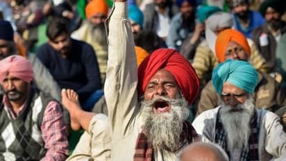 കർഷകരുമായി കേന്ദ്ര ചർച്ച ഇന്ന്; നിയമഭേദഗതി പിൻവലിക്കാൻ സർക്കാർ തയ്യാറായേക്കില്ല; പിന്നോട്ടില്ലെന്ന് കർഷകർ