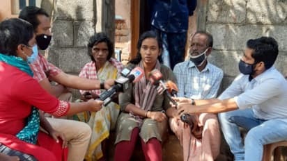 അനീഷിനെ കൊന്നത് അച്ഛനായാലും അമ്മാവനായാലും ശിക്ഷ ഉറപ്പാക്കും: ഭാര്യ ഹരിത