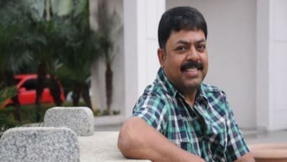 உங்களுக்கும் பொறுப்பு இருக்கு... நல்லா ஜம்முனு டிரெஸ் பண்ணிட்டு வாங்க - விஜய்க்கு பிரபல இசையமைப்பாளர் அட்வைஸ்