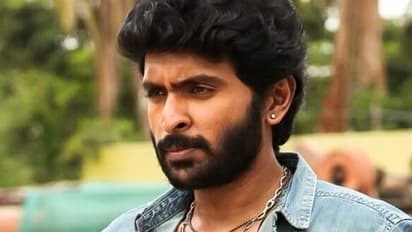 கொல மாஸ் லுக்கில் விக்ரம் பிரபு... வைரலாகும் “புலிக்குத்தி பாண்டியன்” ஃபர்ஸ்ட் லுக்...!