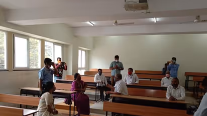 ವಿವಿಧ ಶಾಲೆ, ಕಾಲೇಜುಗಳಿಗೆ ಭೇಟಿ ನೀಡಿ ಸಿದ್ಧತೆ ಪರಿಶೀಲನೆ ನಡೆಸಿದ ಸಚಿವರು