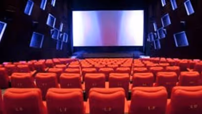 బ్రేకింగ్: టాలీవుడ్ కి షాక్.. ఏపీలో 50 శాతం ఆక్యుపెన్సీ, నైట్ కర్ఫ్యూ విధింపు