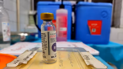 DCGI officially approves Serum and Bharat Biotech COVID-19 vaccine