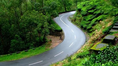 കമ്പംമെട്ടിൽ നിന്ന് തമിഴ്നാട്ടിലേയ്ക്കുള്ള സമാന്തര സര്വ്വീസുകള് അമിത കൂലി വാങ്ങുന്നതായി പരാതി