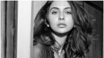 'നിങ്ങള്ക്ക് തിരികെ പോകാനാകില്ല, പക്ഷേ പുതിയ തുടക്കമിടാനാകും', ഫോട്ടോയുമായി രാകുല് പ്രീത് സിംഗ്