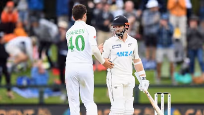 കോലിക്കും സ്മിത്തിനും മുകളില്‍; റെക്കോഡുകളുടെ പെരുമഴ തീര്‍ത്ത് വില്ല്യംസണിന്റെ ഇരട്ടസെഞ്ചുറി