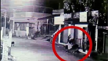 കടത്തിണ്ണയിൽ ഉറങ്ങികിടന്ന മധ്യവസ്ക്കനെ വെട്ടികൊന്നു