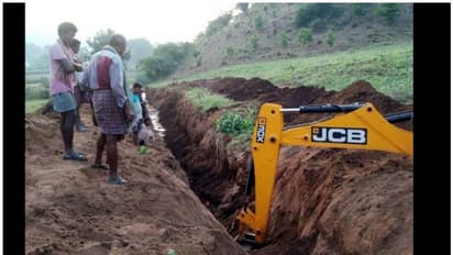അധികൃതർ അവരുടെ അപേക്ഷ കേട്ടില്ല, ആന്ധ്രയിലെ ആദിവാസി ഗ്രാമങ്ങൾ കനാൽ സ്വയം നന്നാക്കി