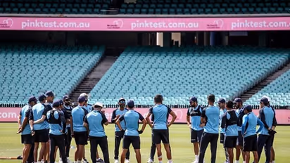 സിഡ്നിയിൽ ഇന്ത്യക്ക് ടോസ് നഷ്ട്ടമായി; രണ്ട് മാറ്റങ്ങളുമായി ഓസീസ്, യുവതാരം അരങ്ങേറ്റത്തിന്