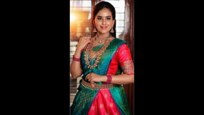 நீ தேவலோக மங்கையோ..! பட்டு சேலையில் கண்கொட்டாமல் பார்க்க வைக்கும் 'பாரதி கண்ணம்மா' அஞ்சலி..!