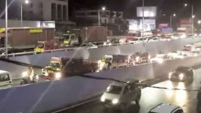 വൈറ്റില മേൽപ്പാലം കേസിൽ കൂടുതൽ അറസ്റ്റ്, സിപിഎമ്മിനെതിരെ ആരോപണവുമായി വി ഫോർ കേരള