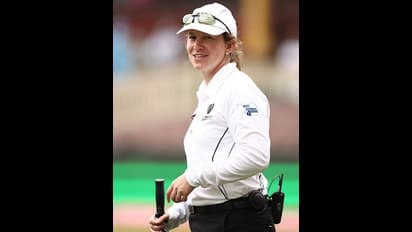 বৃষ্টি বিঘ্নিত সিডনি টেস্টের শুরুতেই রেকর্ড, ইতিহাসের পাতায় নাম লেখালেন ক্লেয়ার