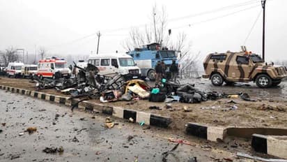 ভূস্বর্গে ভয়ঙ্কর জঙ্গি হামলায় শহিদ হয়েছিল ৪০ CRPF জওয়ান, পুলওয়ামা হামলার ২ বছর পার