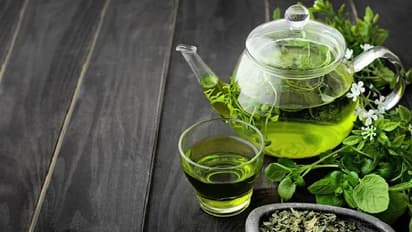 Weight loss: Add cinnamon, clove to your green tea and get toned belly in no time