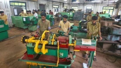 സംസ്ഥാനത്ത് ഐടിഐകള്‍ തുറന്നു പ്രവര്‍ത്തിക്കുന്നതിന് അനുമതി