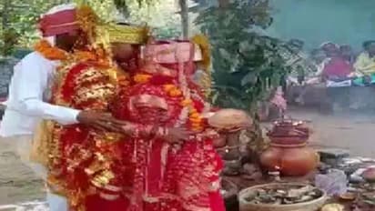 രണ്ട് യുവതികളെ ഒരുമിച്ച്, ഒരേ പന്തലിൽ വച്ച് വിവാഹം  ചെയ്ത് യുവാവ്!