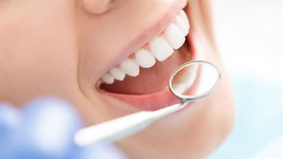 പല്ലുകളുടെ ആരോഗ്യത്തിന് ഒഴിവാക്കേണ്ട ഭക്ഷണങ്ങള്‍; കഴിക്കേണ്ടവയും...