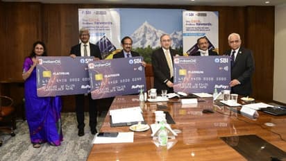 എസ്ബിഐയും ഇന്ത്യന്‍ ഓയിലും ചേര്‍ന്ന് റുപേ ഡെബിറ്റ് കാര്‍ഡ് പുറത്തിറക്കി