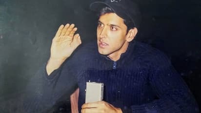 মাত্র ১০০ টাকার বিনিময়ে ছবিতে অভিনয়, সিনেমার হাতেখড়িতে এটাই ছিল হৃত্বিকের পারিশ্রমিক