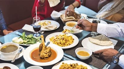 मनु स्मृति: स्त्री हो या पुरुष, शाम को ये 4 काम करने से हमेशा बचना चाहिए