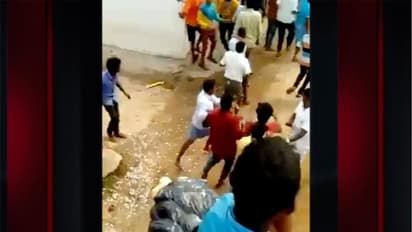 ആന്ധ്ര ചിറ്റൂരിൽ ജെല്ലിക്കെട്ട് കാണാൻ വന്നവർ കയറിനിന്ന കെട്ടിടം തകർന്നുവീണ് രണ്ട് മരണം