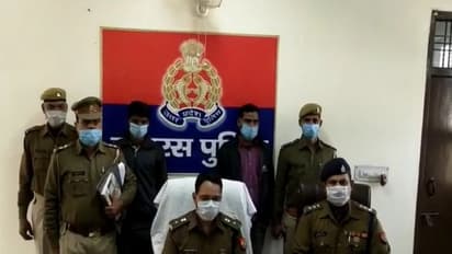 पराए मर्द के साथ इश्क लड़ाती थी पत्नी, पति ने देखा तो कर दी हत्या