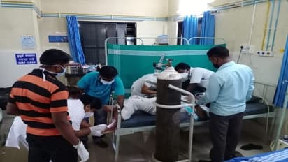 পথ দুর্ঘটনায় মৃত্যু হল কেন্দ্রীয়মন্ত্রীর স্ত্রীর, আশঙ্কাজনক অবস্থায় তিনিও, খোঁজ নিলেন মোদী-রাজনাথ