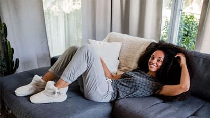 12 ಗಂಟೆ ಚಪ್ಪಲಿ ಧರಿಸಿದ್ರೆ 4 ಲಕ್ಷ ಕೊಡುತ್ತೆ ಕಂಪನಿ, ಕುಳಿತಲ್ಲೇ ಲಕ್ಷ ಲಕ್ಷ ಸಂಪಾದನೆ!