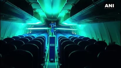 അണുക്കളേ വിട, റോബോട്ടുകള് ഇനി ഇന്ത്യന് വിമാനങ്ങളും തൂത്തുതുടയ്ക്കും!