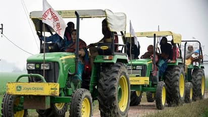 কৃষকদের ট্র্যাক্টর মিছিল 'অস্বস্তি' বাড়াবে দেশের, দিল্লির পুলিশের আবেদনে কী বলল সুপ্রিম কোর্ট