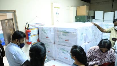 বাছাবাছির কোনও সুযোগ নেই, তিনদিনেই স্টোরে চলে আসছে ১.৬৫ কোটি ভ্যাকসিন ডোজ