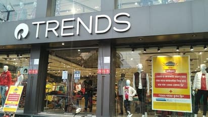 ఇండియా అతిపెద్ద ఫ్యాషన్ సేల్ ట్రెండ్స్ షాపింగ్ ఫెస్టివల్ వచ్చేసింది.. ప్రతి ఒక్కరికీ 50% తగ్గింపు కూడా..