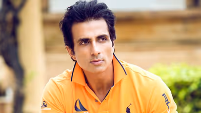 Bombay HC rejects Sonu Sood’s plea challenging BMC notice on illegal construction at his residence